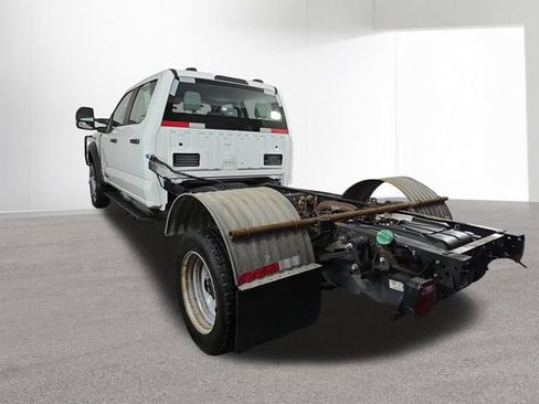 Used 2024 Ford F550 4x4 Crew Cab Super Duty image 35