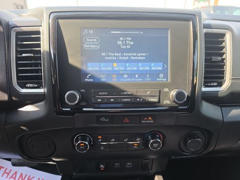 Used 2023 Nissan Frontier SV w/ Technology Package RWD image 17