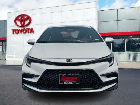 Used 2023 Toyota Corolla SE w/ SE Premium Package FWD image 13