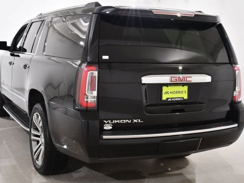 Used 2017 GMC Yukon XL Denali w/ Open Road Package AWD/4WD image 14