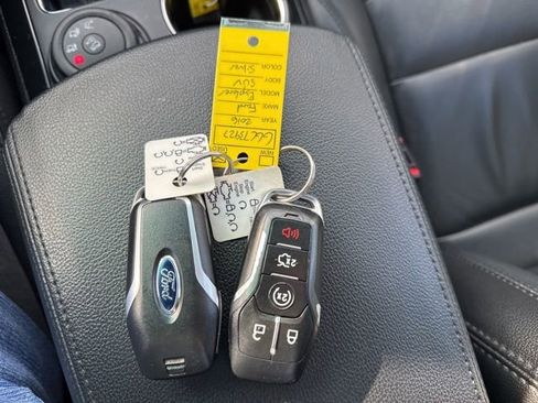 Used 2016 Ford Explorer XLT w/ Equipment Group 202A image 20