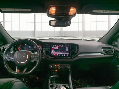 Used 2023 Dodge Durango GT image 25