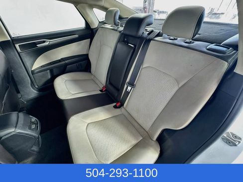 Used 2020 Ford Fusion SE w/ Equipment Group 151A FWD image 24