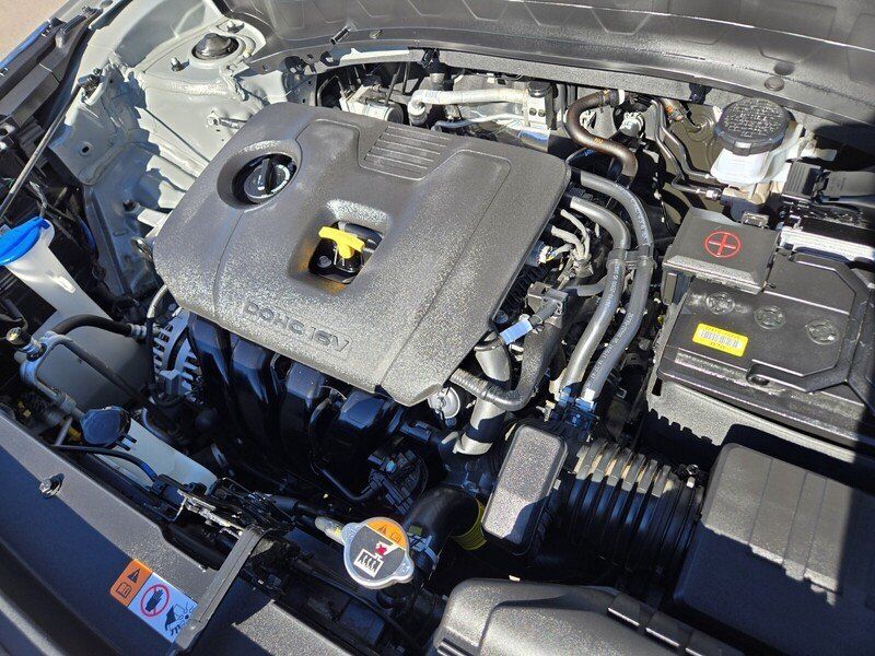 Certified 2025 Kia Seltos EX w/ EX Sunroof Package FWD image 17