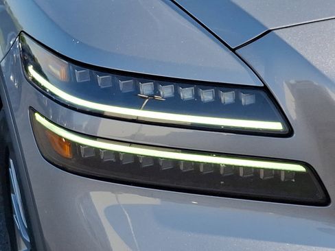 Used 2025 Genesis GV80 2.5T Standard image 9