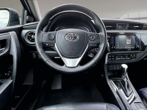 Used 2019 Toyota Corolla XSE FWD image 8