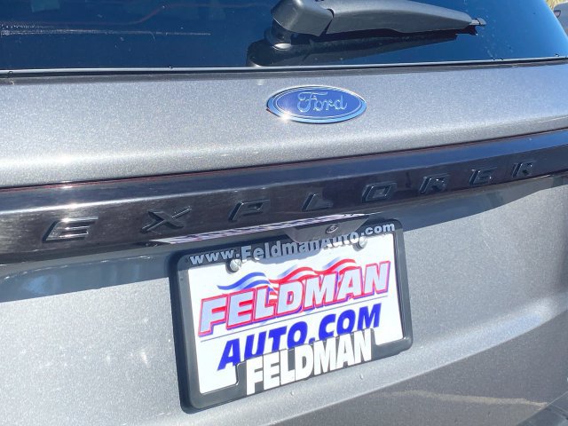 Used 2025 Ford Explorer ST-Line w/ ST-Line Street Pack AWD/4WD image 31