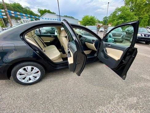 Used 2014 Volkswagen Jetta SE FWD image 11