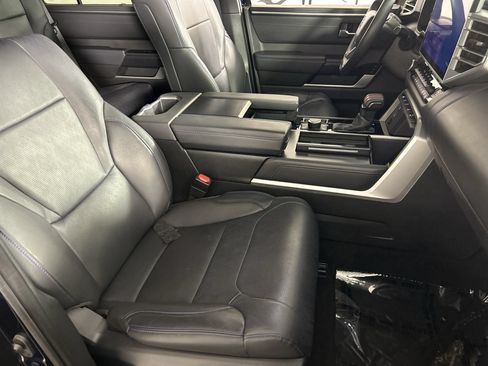 Used 2025 Toyota Sequoia Platinum w/ TRD Off-Road Package AWD/4WD image 26