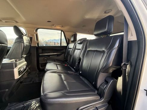 Used 2024 Ford Expedition Max XLT image 25