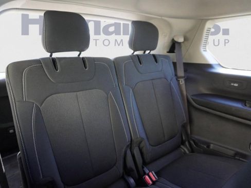 Used 2022 Jeep Grand Cherokee L Laredo w/ Luxury Tech Group I image 23