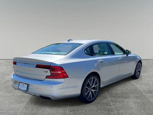 Used 2018 Volvo S90 T5 Momentum w/ Convenience Package AWD/4WD image 5