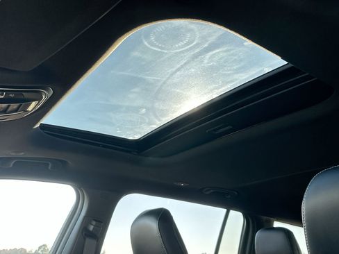 New 2025 Jeep Grand Cherokee L Altitude image 21