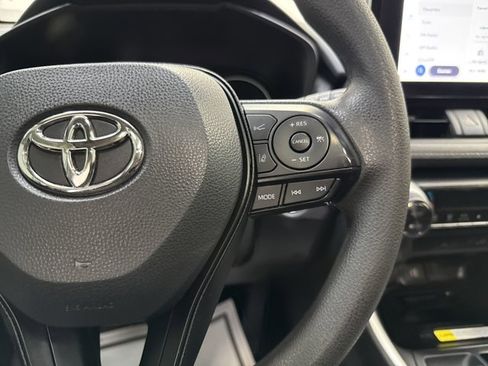 Used 2024 Toyota RAV4 XLE image 17