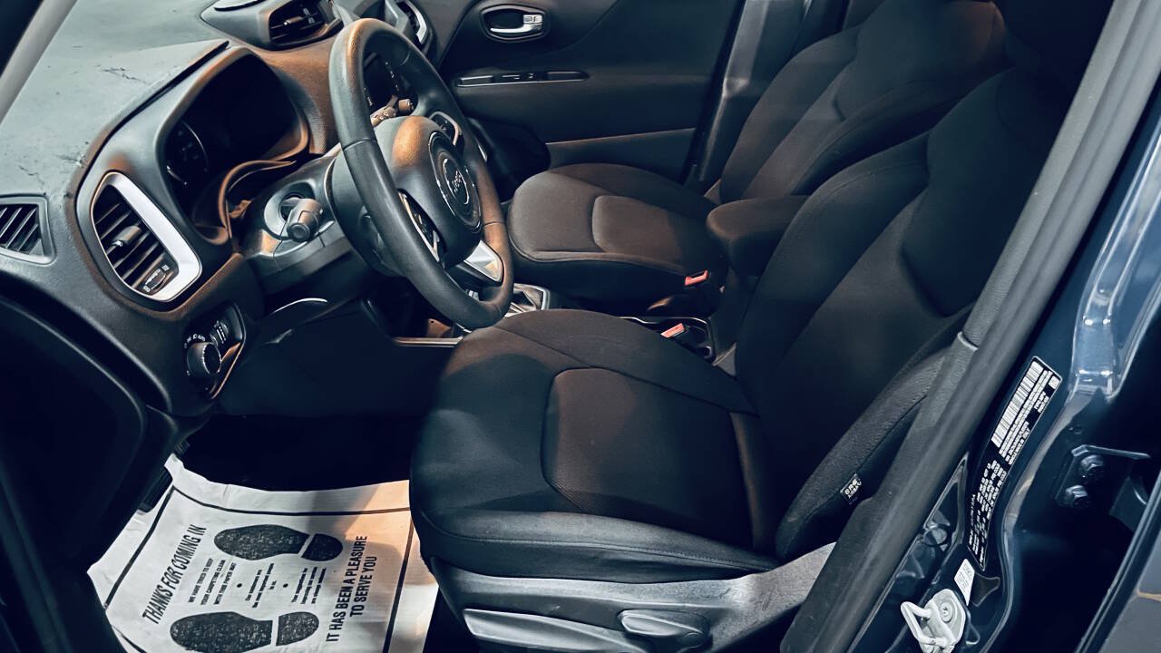 Used 2020 Jeep Renegade Sport w/ UConnect 7.0 Group FWD image 17