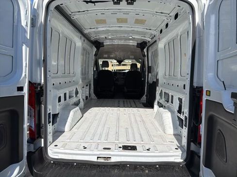 Used 2023 Ford Transit 250 Medium Roof RWD image 20