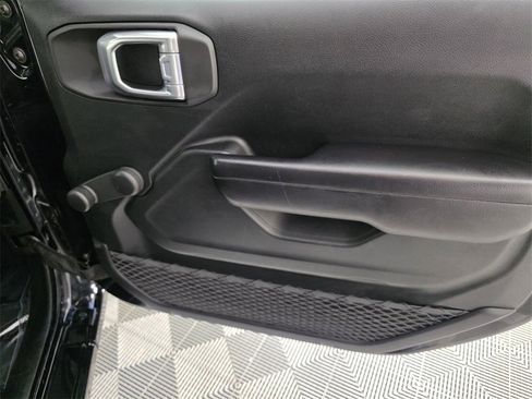 Used 2021 Jeep Wrangler Sport image 30