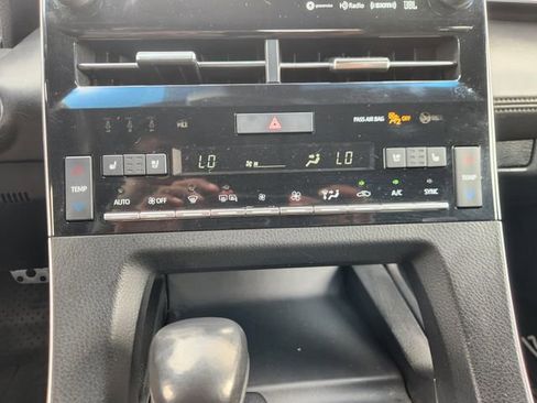 Certified 2021 Toyota Avalon Touring FWD image 17