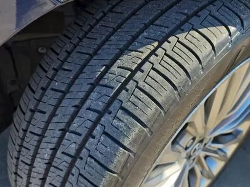 Used 2019 Toyota Avalon Limited image 60