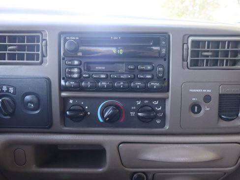 Used 2002 Ford F250 XL AWD/4WD image 34
