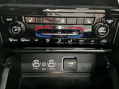 Used 2024 Jeep Grand Cherokee Altitude image 15