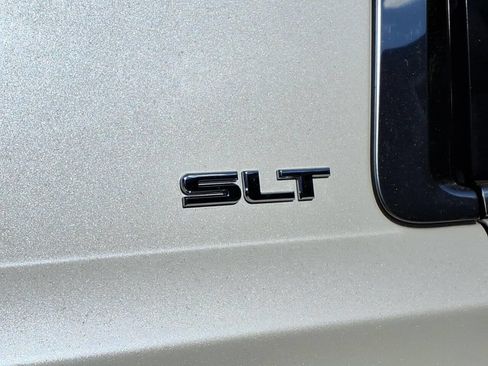 Used 2016 GMC Yukon XL SLT w/ Open Road Package AWD/4WD image 6