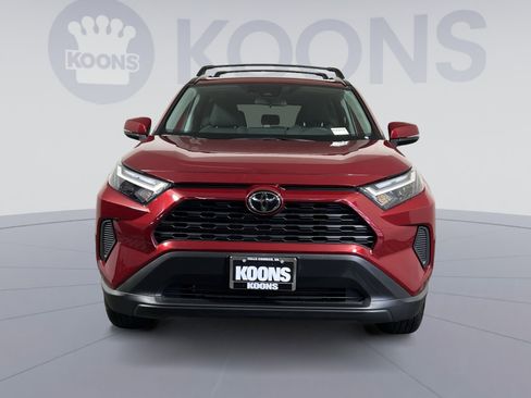 Used 2025 Toyota RAV4 XLE image 11