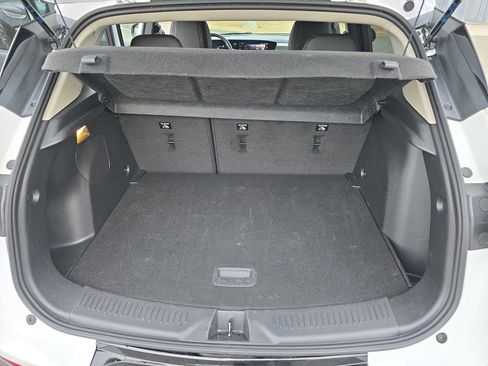 Used 2024 Buick Encore GX Sport Touring image 18