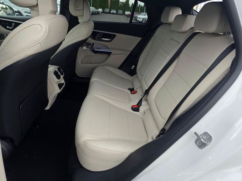 New 2026 Mercedes-Benz GLC 300 4MATIC image 18