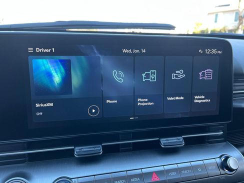 Used 2025 Hyundai Kona SEL image 21