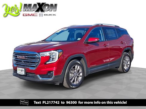 Certified 2023 GMC Terrain SLT w/ Infotainment Package II image 1