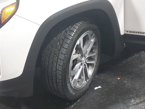 Used 2020 GMC Terrain SLT w/ Preferred Package image 32