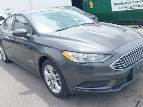 Used 2018 Ford Fusion S FWD image 1