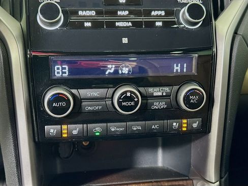 Used 2020 Subaru Ascent Touring image 28