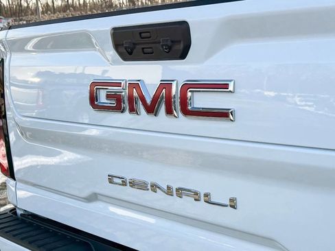 Used 2025 GMC Sierra 2500 Denali w/ Technology Package image 20