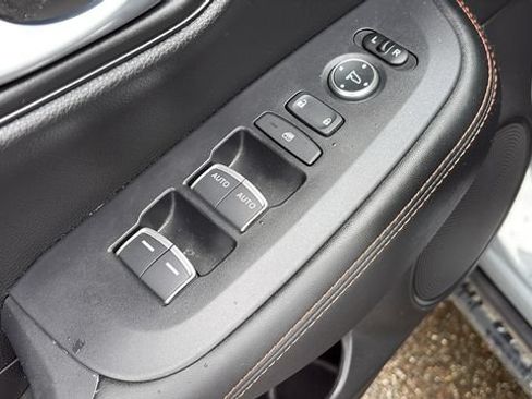 Used 2026 Honda HR-V Sport image 9