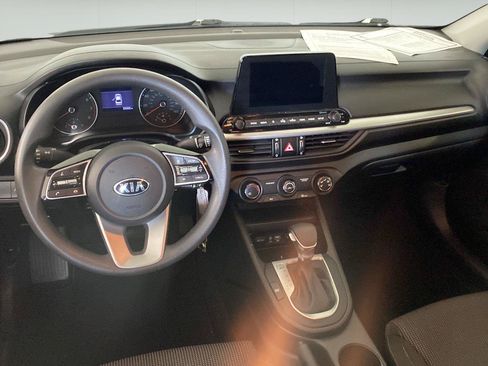 Used 2020 Kia Forte LXS FWD image 31