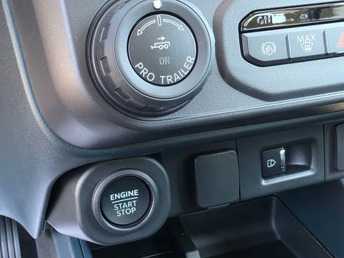 New 2025 Ford Maverick Lobo image 13