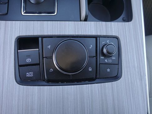 Used 2024 MAZDA CX-90 Plug-In Hybrid w/ Preferred AWD/4WD image 24