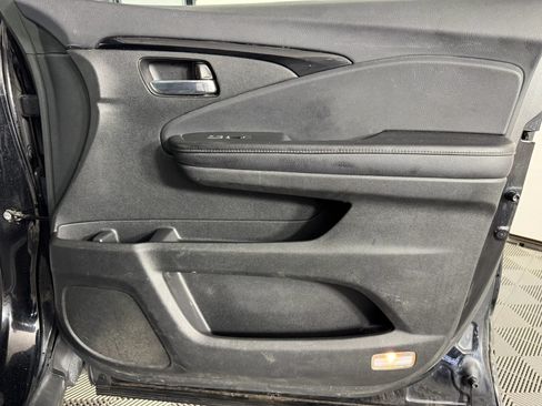 Used 2018 Honda Pilot Touring image 44