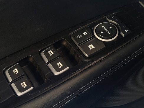 Used 2019 Kia Sorento FWD image 27