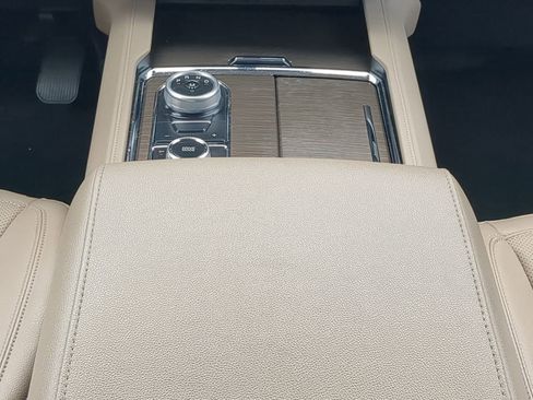 Certified 2024 Ford Expedition Limited image 19