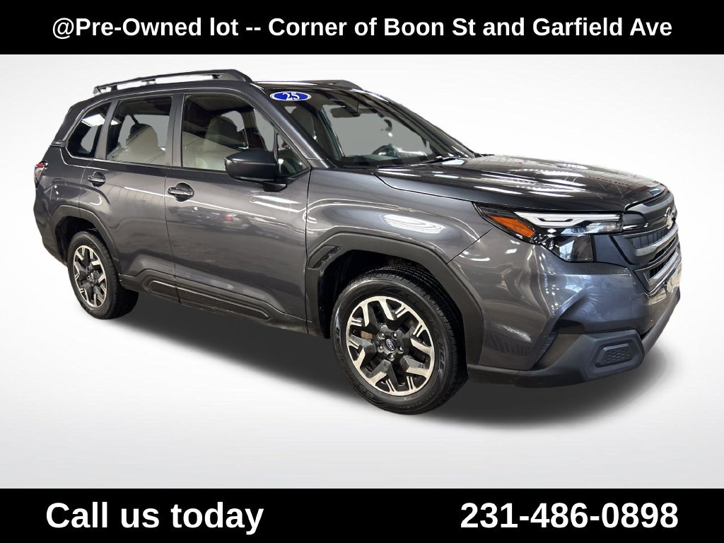 Used 2025 Subaru Forester AWD/4WD image 7
