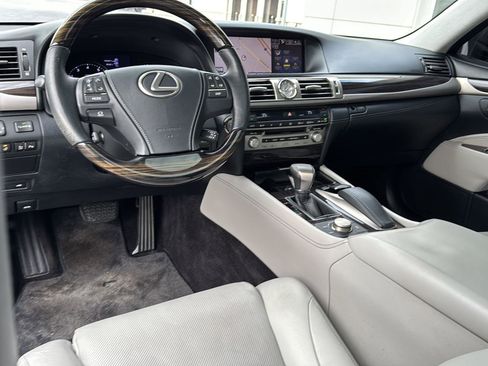 Used 2013 Lexus LS 460 L image 16
