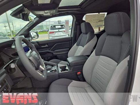 New 2026 Toyota Tacoma TRD Off-Road w/ TRD Off Road Upgrade Package AWD/4WD image 23