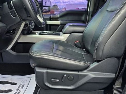 Used 2020 Ford F250 Lariat w/ Lariat Ultimate Package AWD/4WD image 9