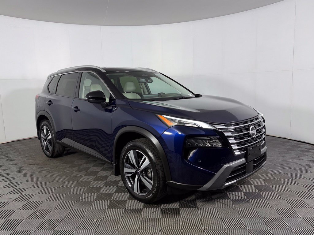 Used 2025 Nissan Rogue SL w/ SL Premium Package AWD/4WD image 32