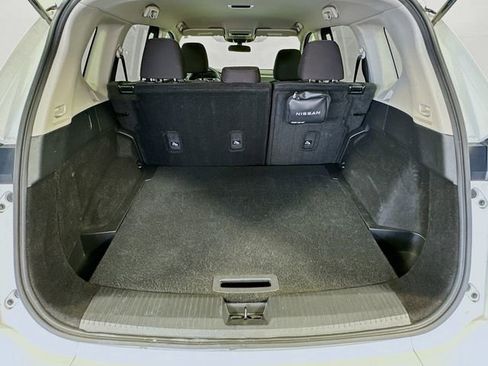 Used 2024 Nissan Rogue S FWD image 24