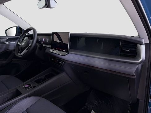 New 2026 Volkswagen Tiguan SE image 27