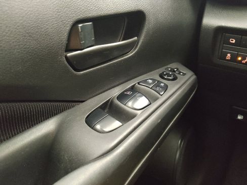 Used 2023 Nissan Kicks S FWD image 27